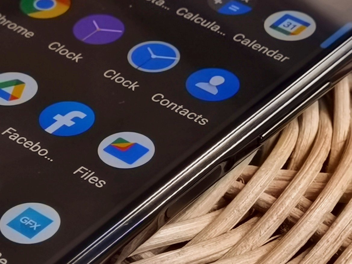 Nokia 8 V 5G UW Review: Too Little, Too Late