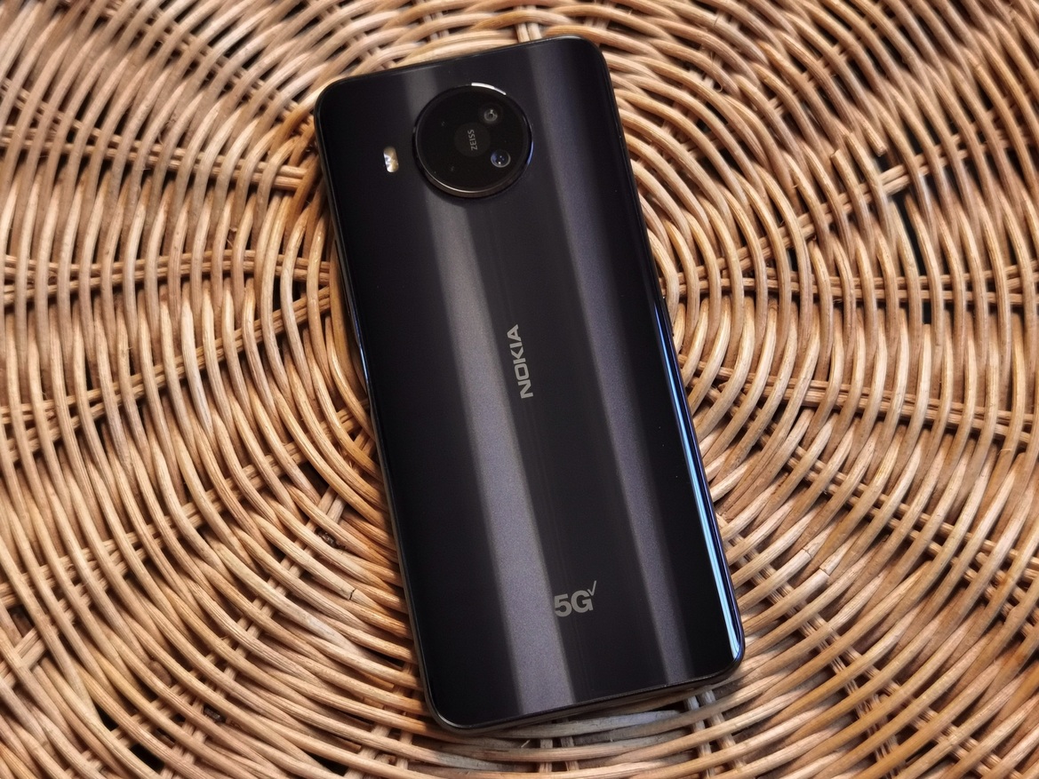 Nokia 8 V 5G UW Review: Too Little, Too Late