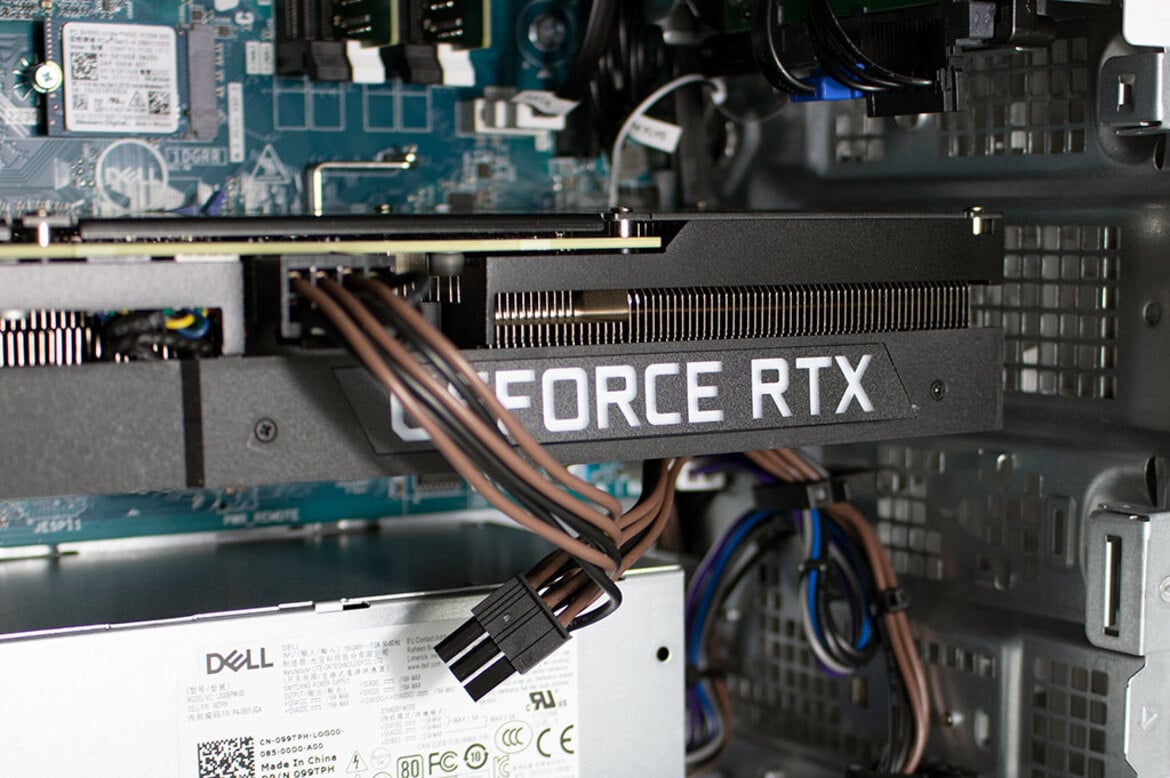 Dell XPS Desktop Special Edition 8940 Review: A Sleek Gaming Rig