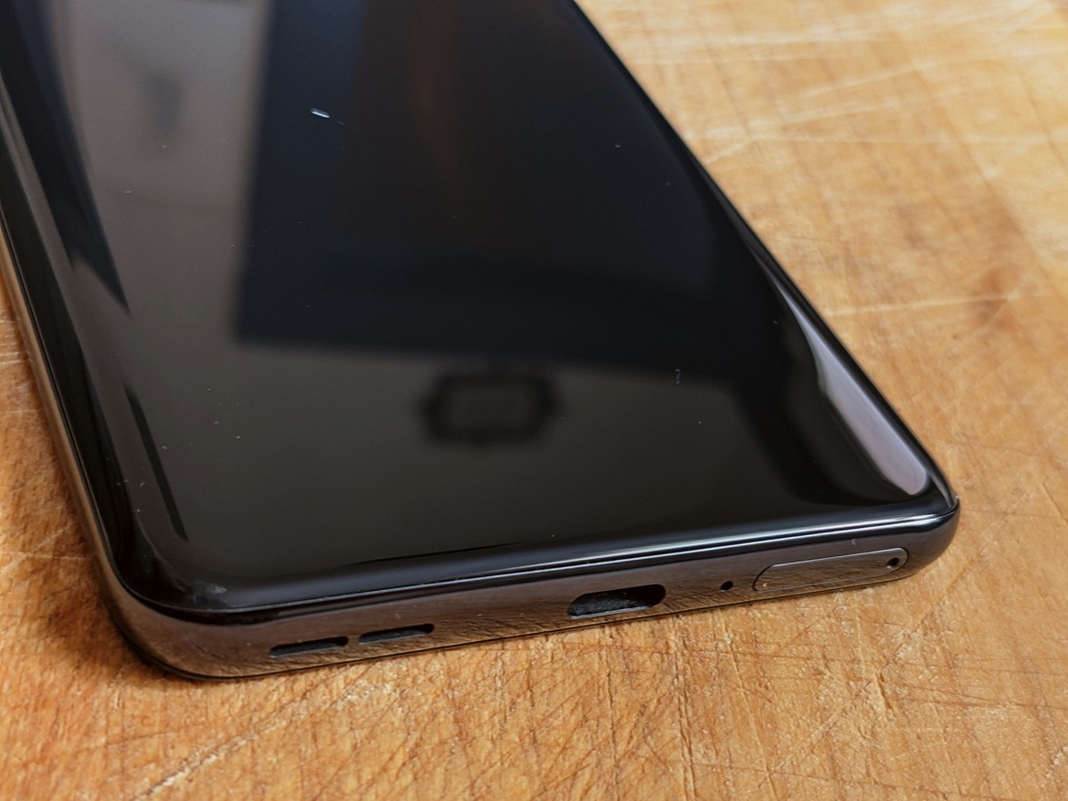 OnePlus 9 and 9 Pro Review: Great 5G Flagships With A Catch