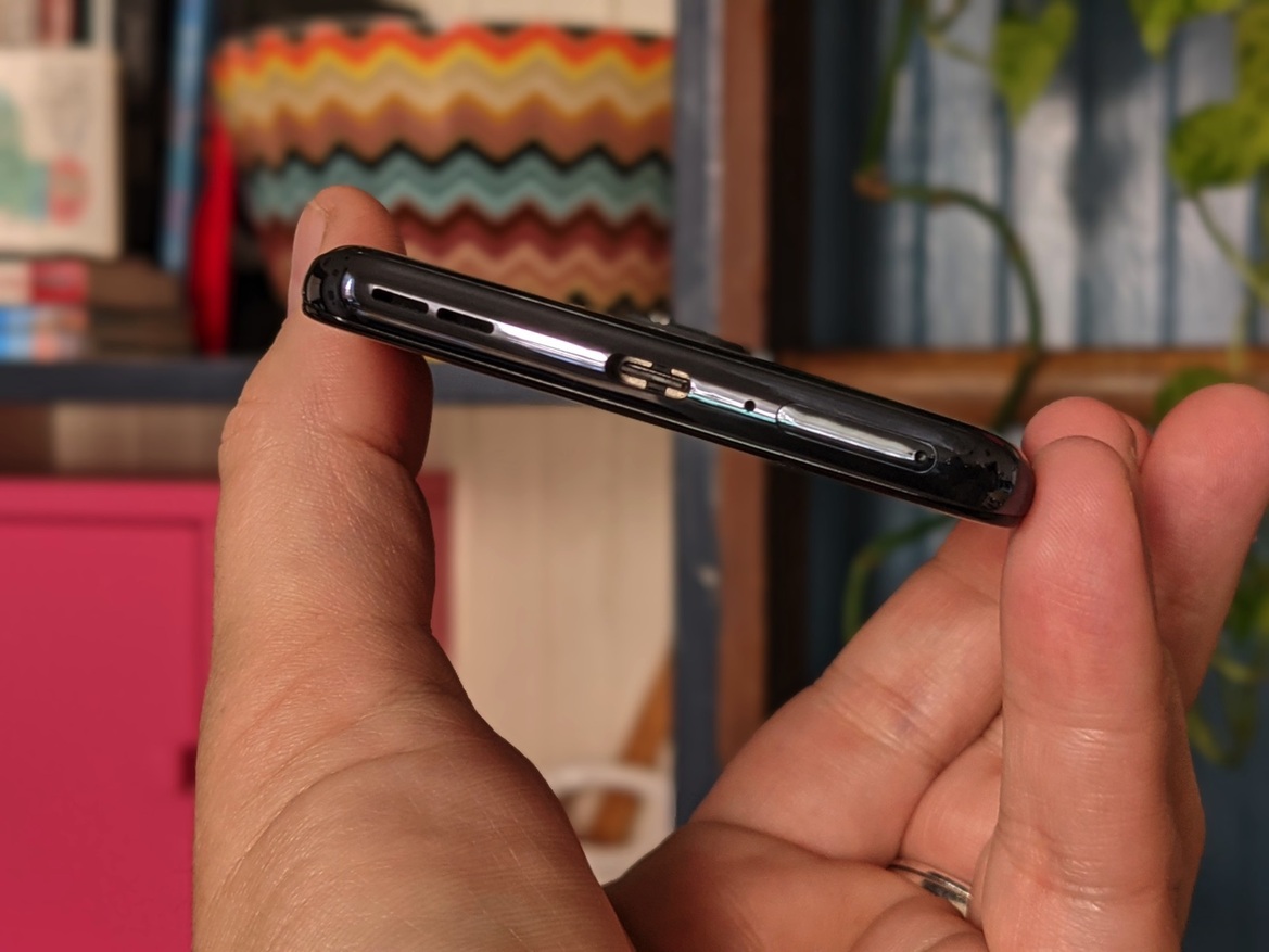 OnePlus 9 and 9 Pro Review: Great 5G Flagships With A Catch
