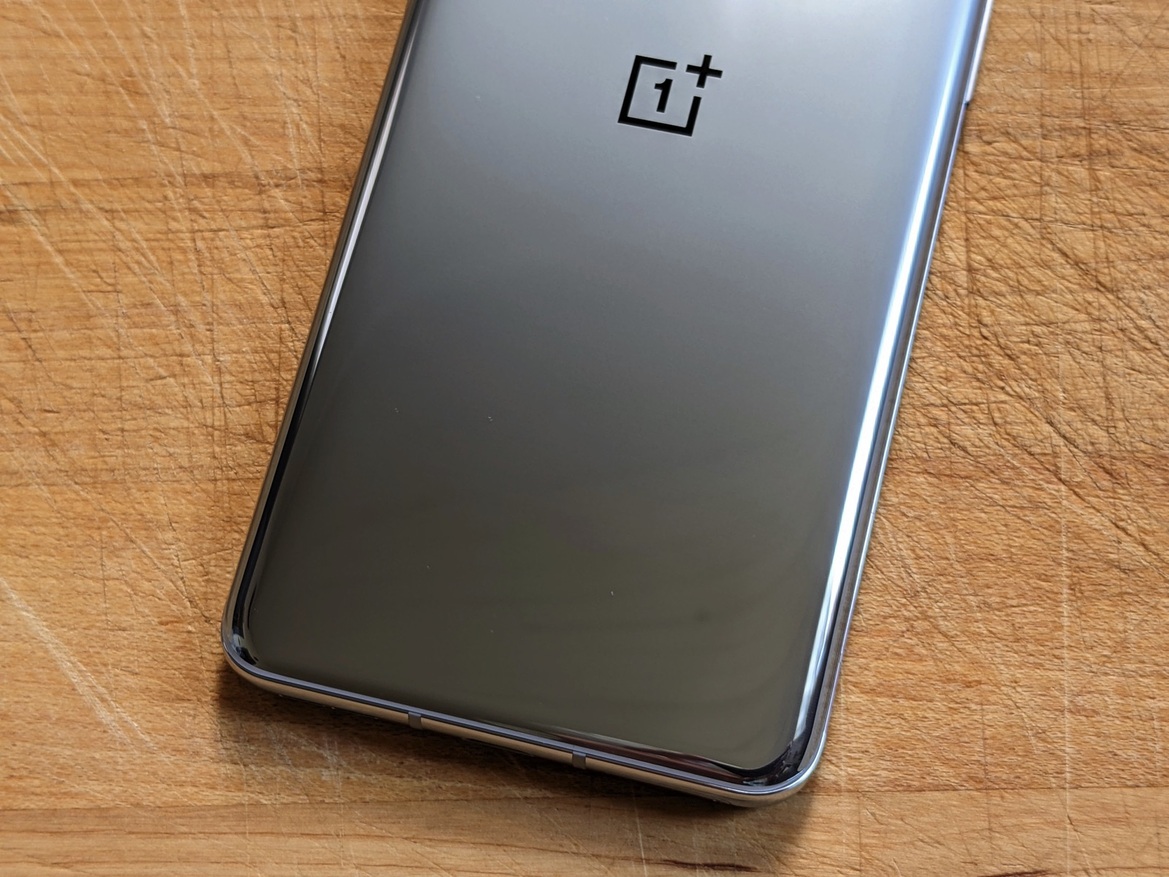 OnePlus 9 and 9 Pro Review: Great 5G Flagships With A Catch
