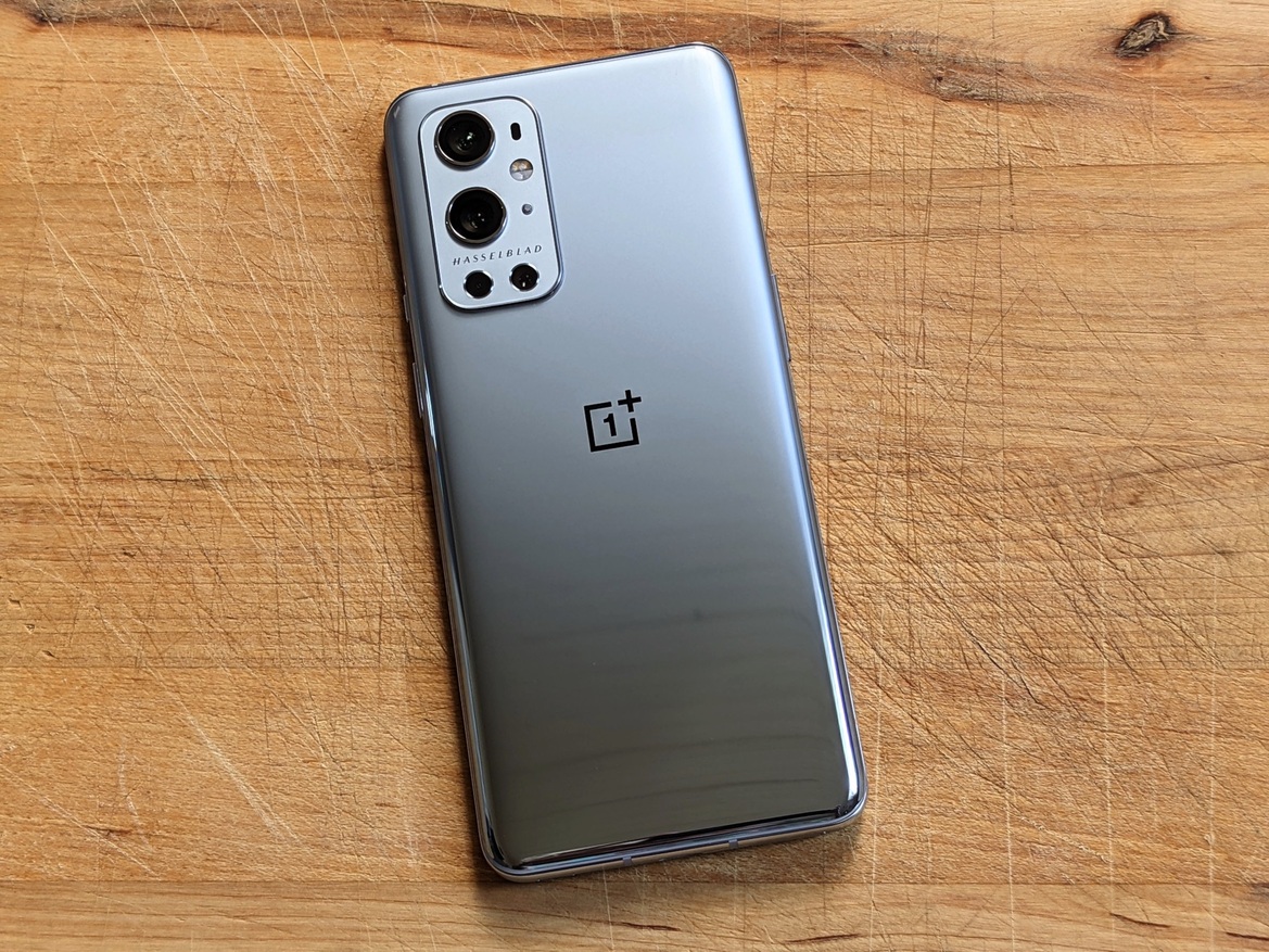 OnePlus 9 and 9 Pro Review: Great 5G Flagships With A Catch