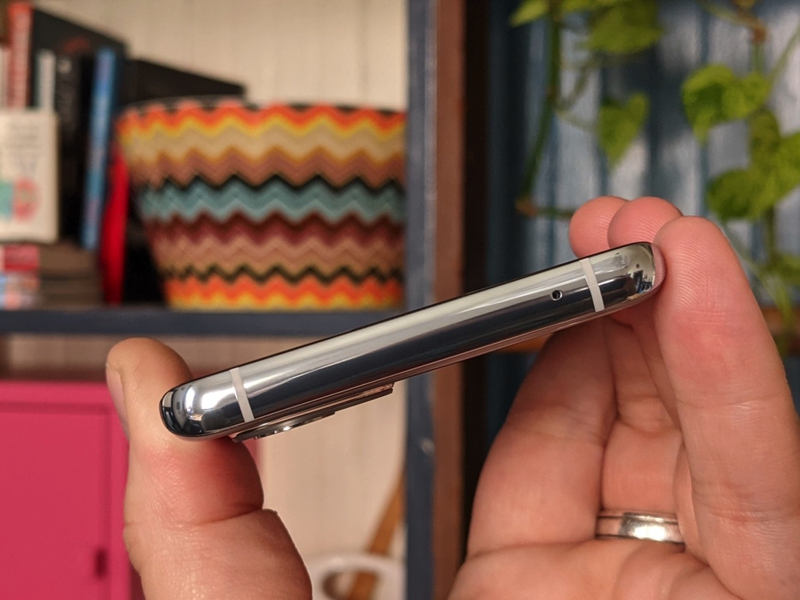 OnePlus 9 and 9 Pro Review: Great 5G Flagships With A Catch