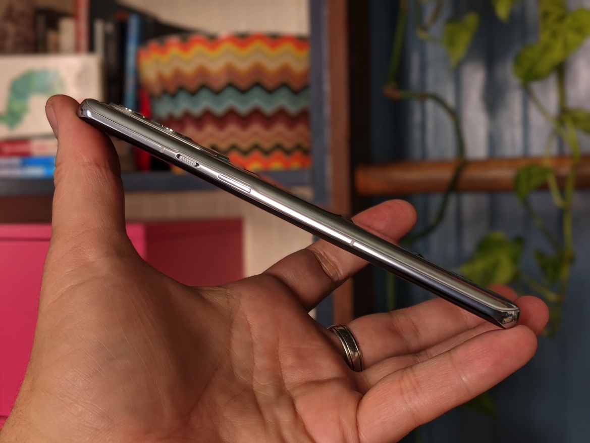 OnePlus 9 and 9 Pro Review: Great 5G Flagships With A Catch