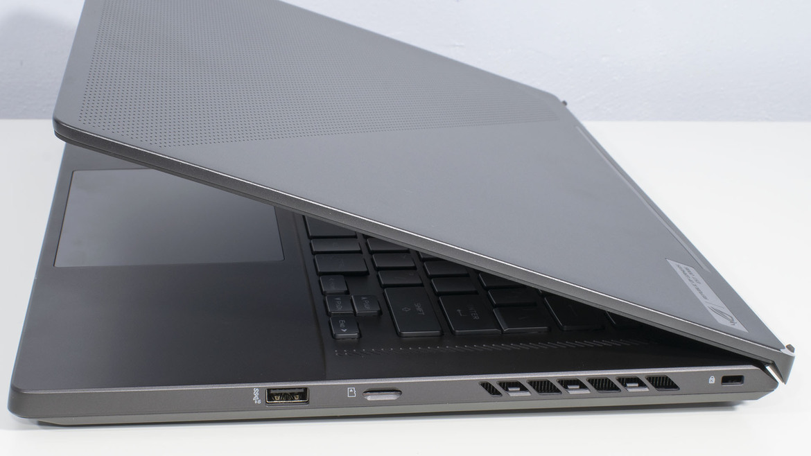 ASUS ROG Zephyrus G15 Review: A Mighty Zen 3 Gaming Laptop