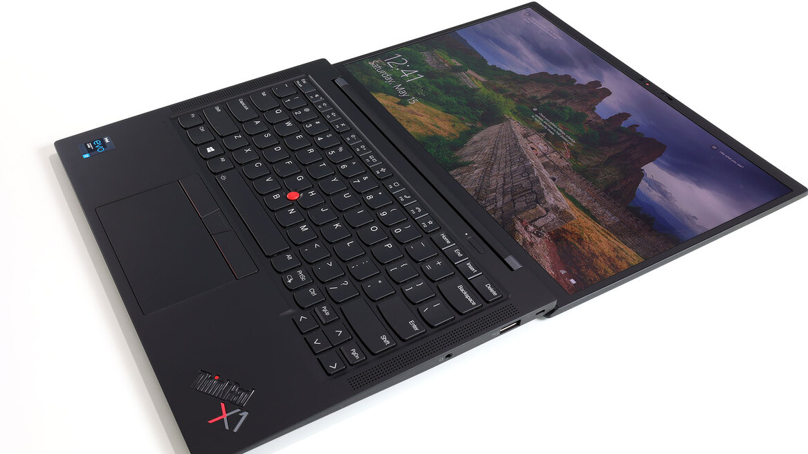 Lenovo ThinkPad X1 Carbon Gen 9 Review: Ultralight Greatness