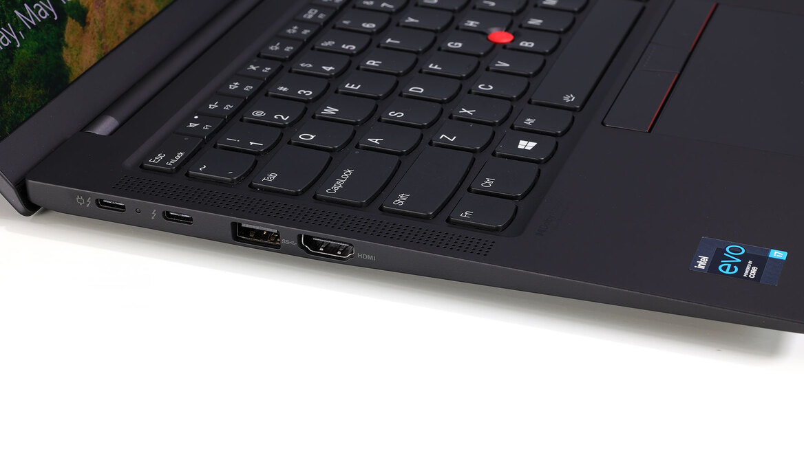 Lenovo ThinkPad X1 Carbon Gen 9 Review: Ultralight Greatness