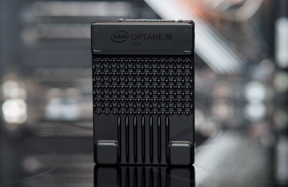 Intel Optane SSD P5800X Review: The Fastest SSD Ever