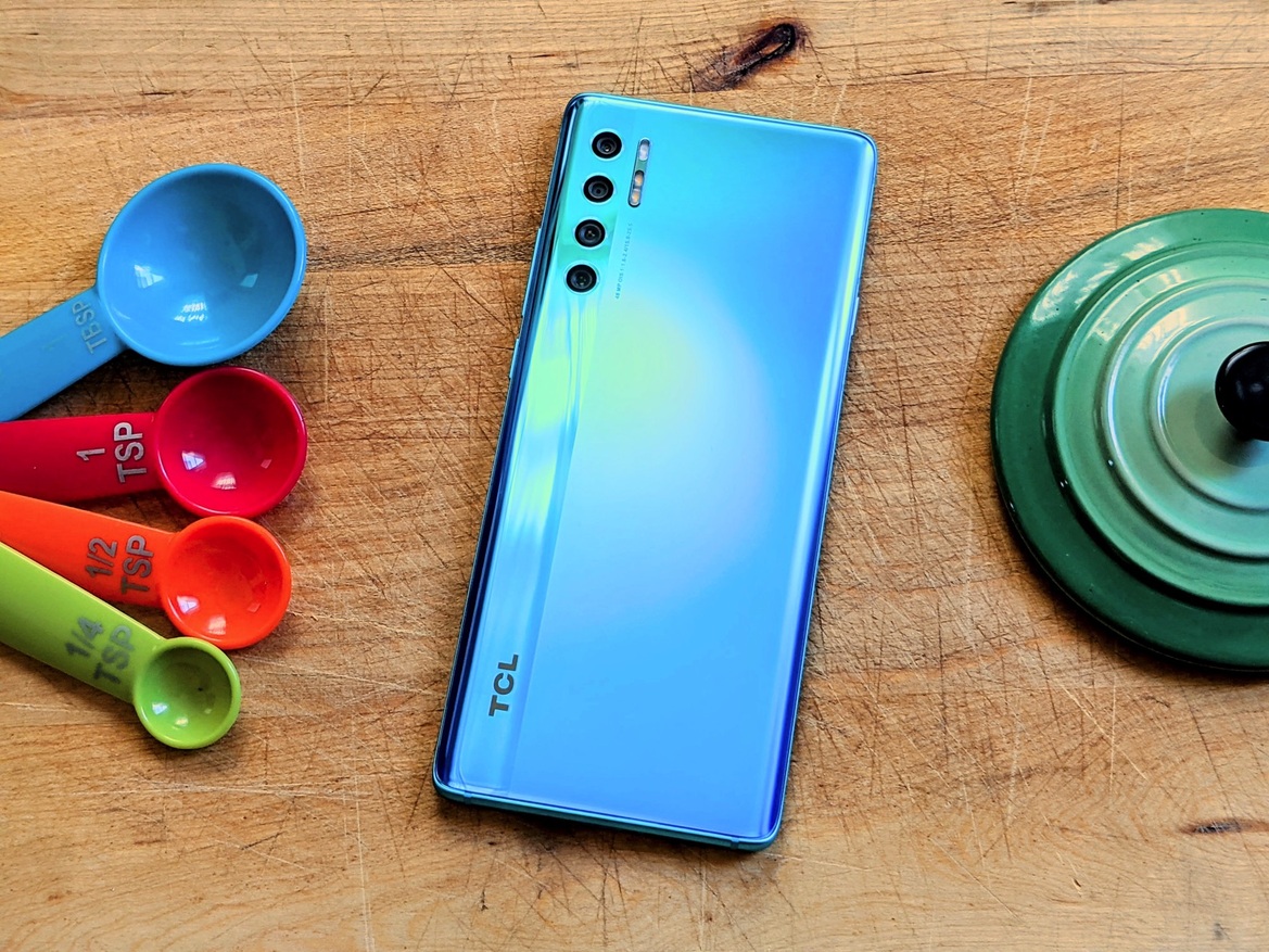 TCL 20 Pro 5G Review: Premium Features, Midrange Pricing