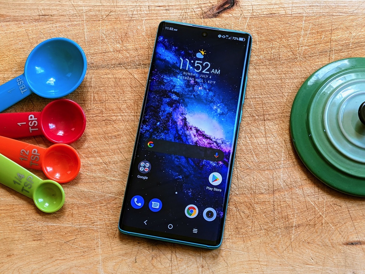 TCL 20 Pro 5G Review: Premium Features, Midrange Pricing