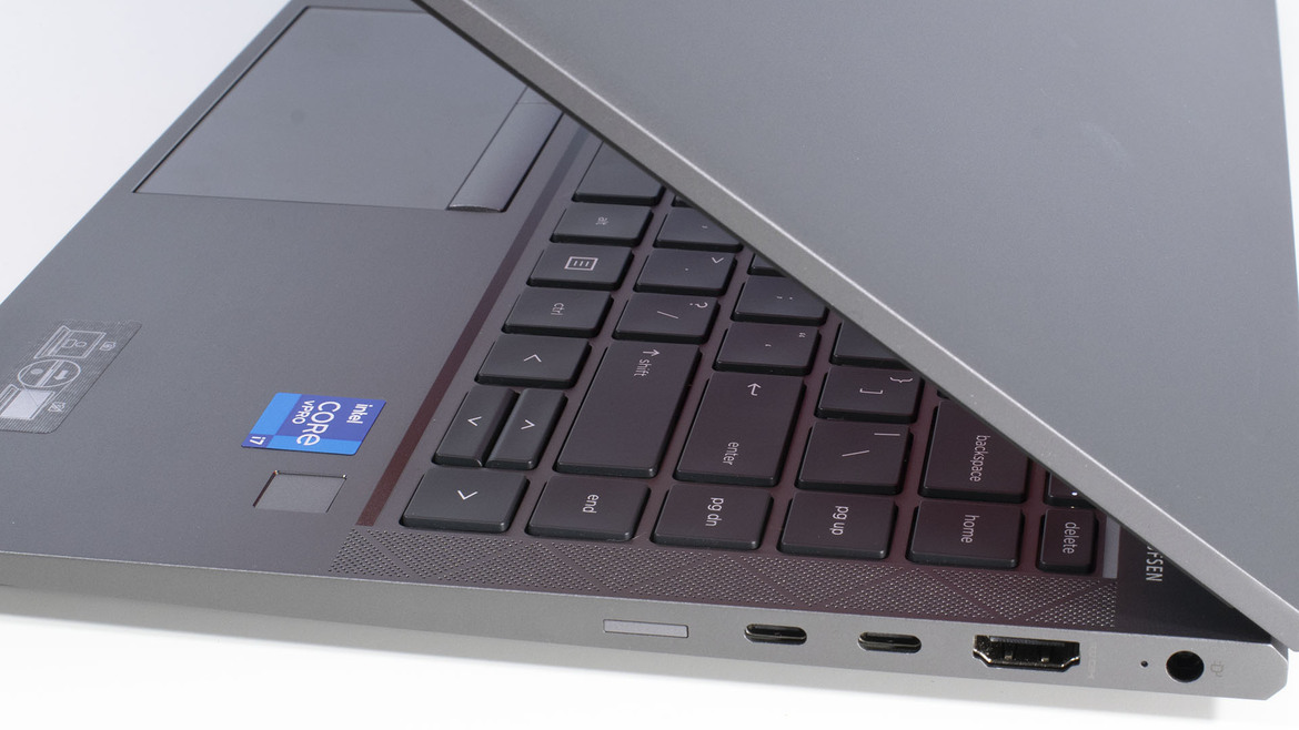 HP ZBook Firefly 14 G8 Review: A Premium Mobile Workstation