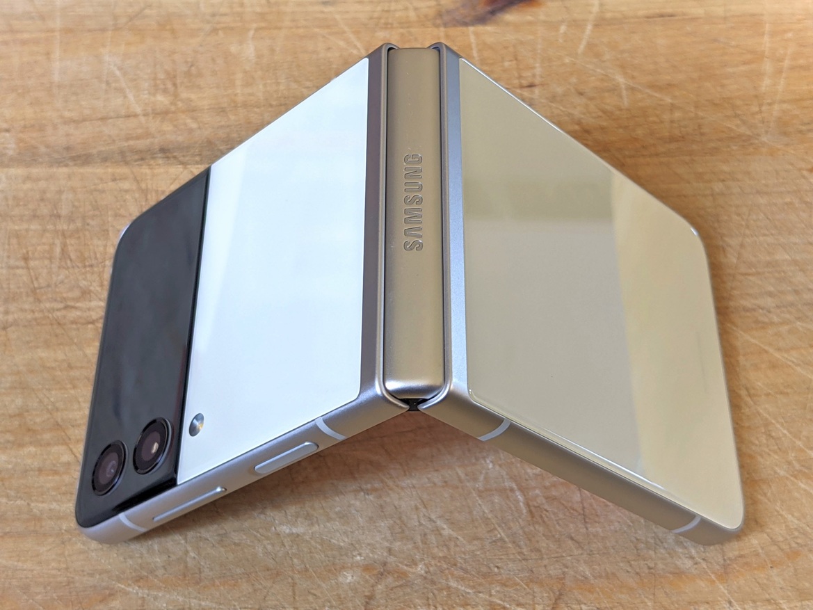 Samsung Galaxy Z Flip3 Review: The Folding Flagship Refined