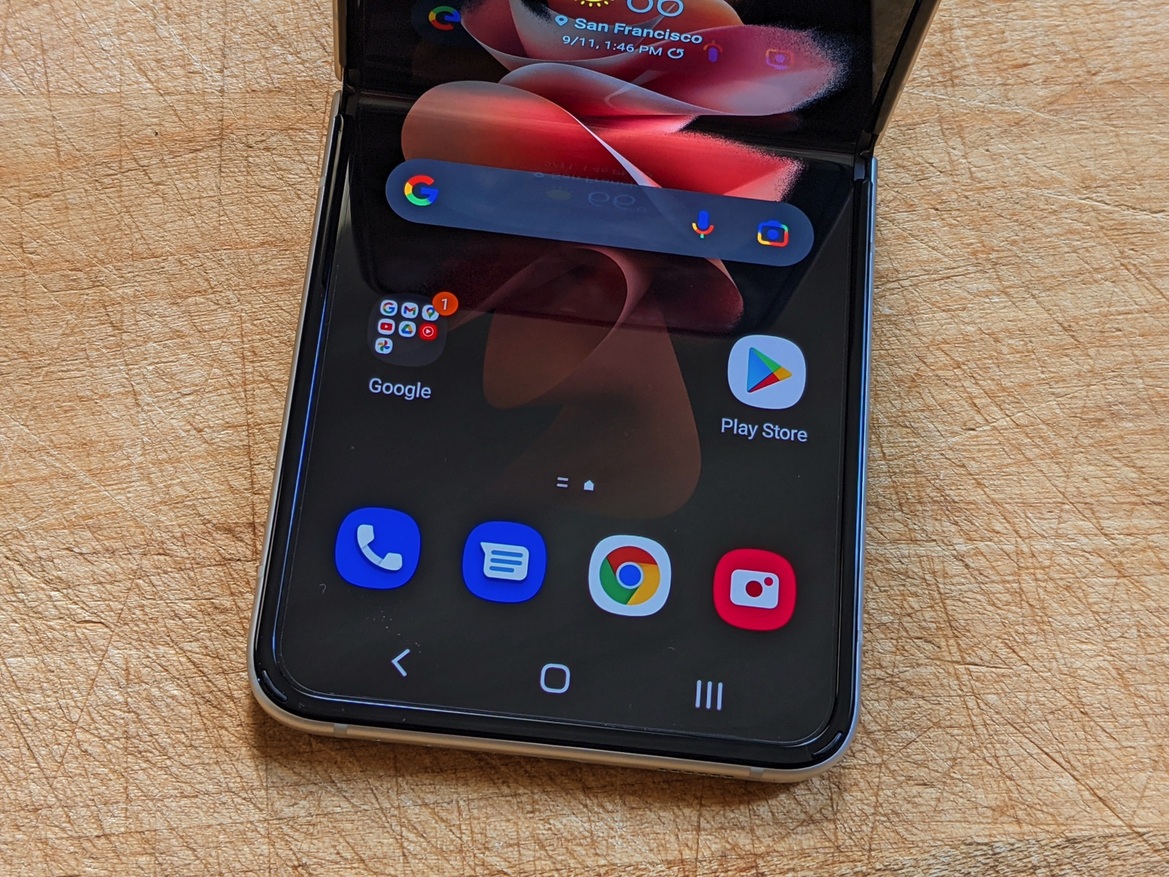 Samsung Galaxy Z Flip3 Review: The Folding Flagship Refined