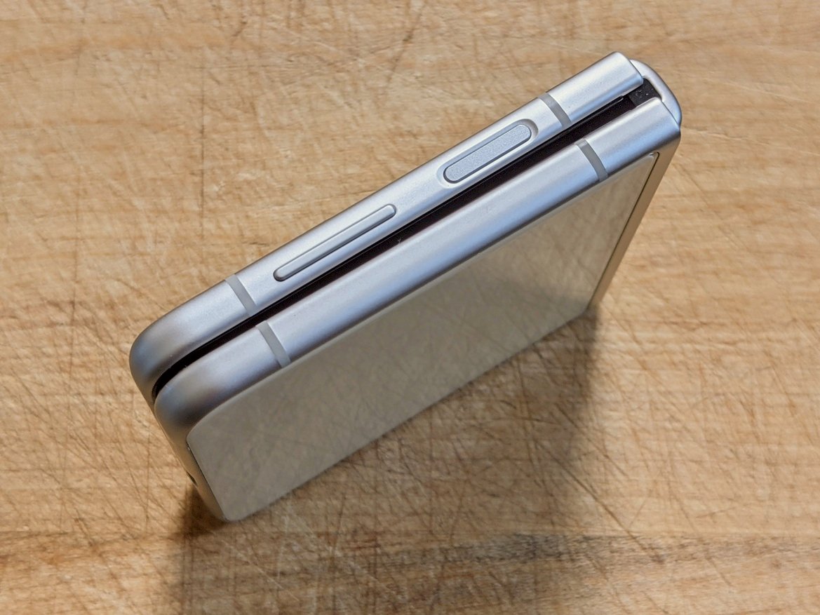 Samsung Galaxy Z Flip3 Review: The Folding Flagship Refined
