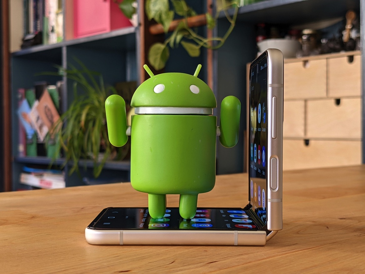 Samsung Galaxy Z Flip3 Review: The Folding Flagship Refined