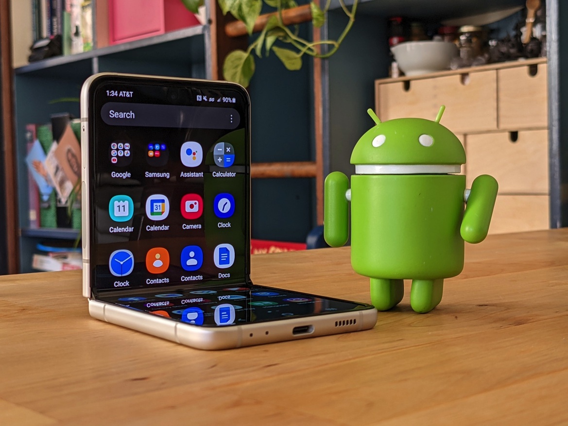 Samsung Galaxy Z Flip3 Review: The Folding Flagship Refined