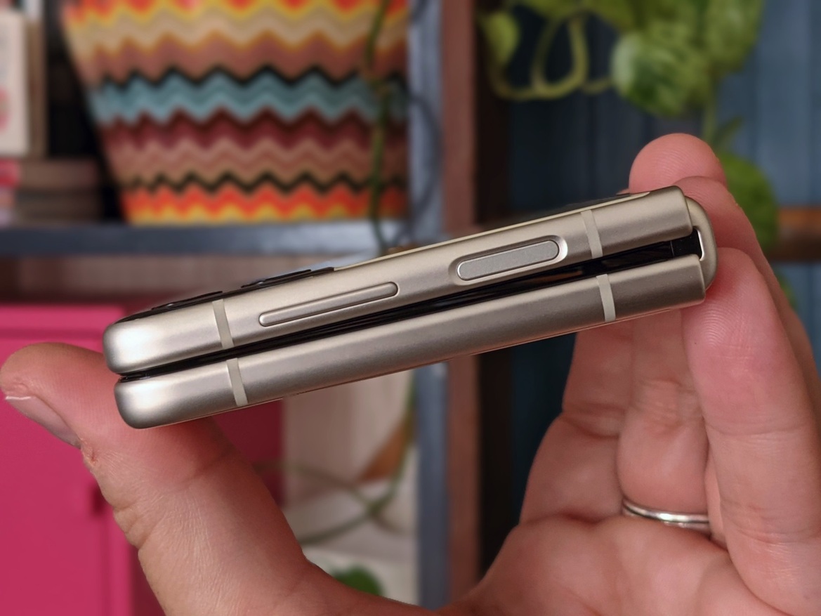 Samsung Galaxy Z Flip3 Review: The Folding Flagship Refined
