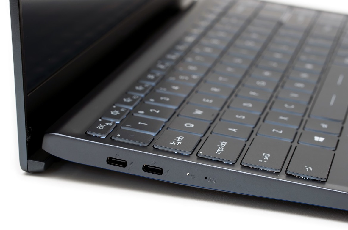 Intel Core i7-1195G7 Performance: MSI’s Prestige 14 EVO Flies