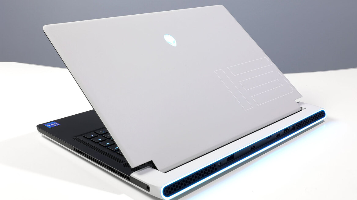 Alienware X15 Gaming Laptop Review: A Svelte Stunner With Caveats