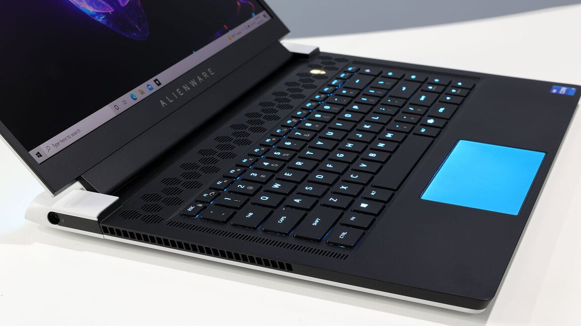 Alienware X15 Gaming Laptop Review: A Svelte Stunner With Caveats