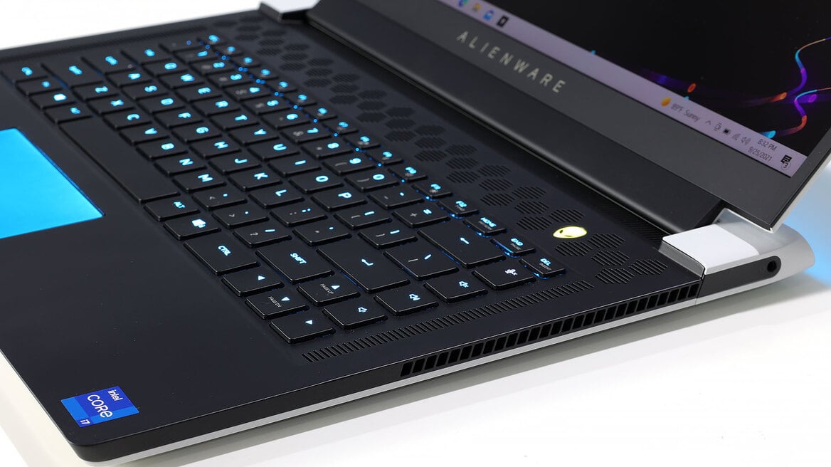 Alienware X15 Gaming Laptop Review: A Svelte Stunner With Caveats