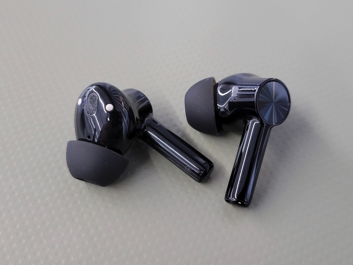 OnePlus Buds Z2 Review: Solid ANC Earbuds For Under $100