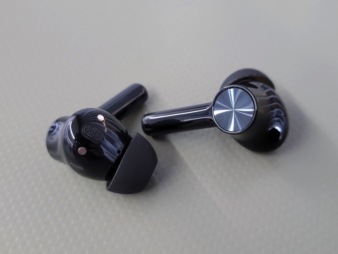 OnePlus Buds Z2 Review: Solid ANC Earbuds For Under $100