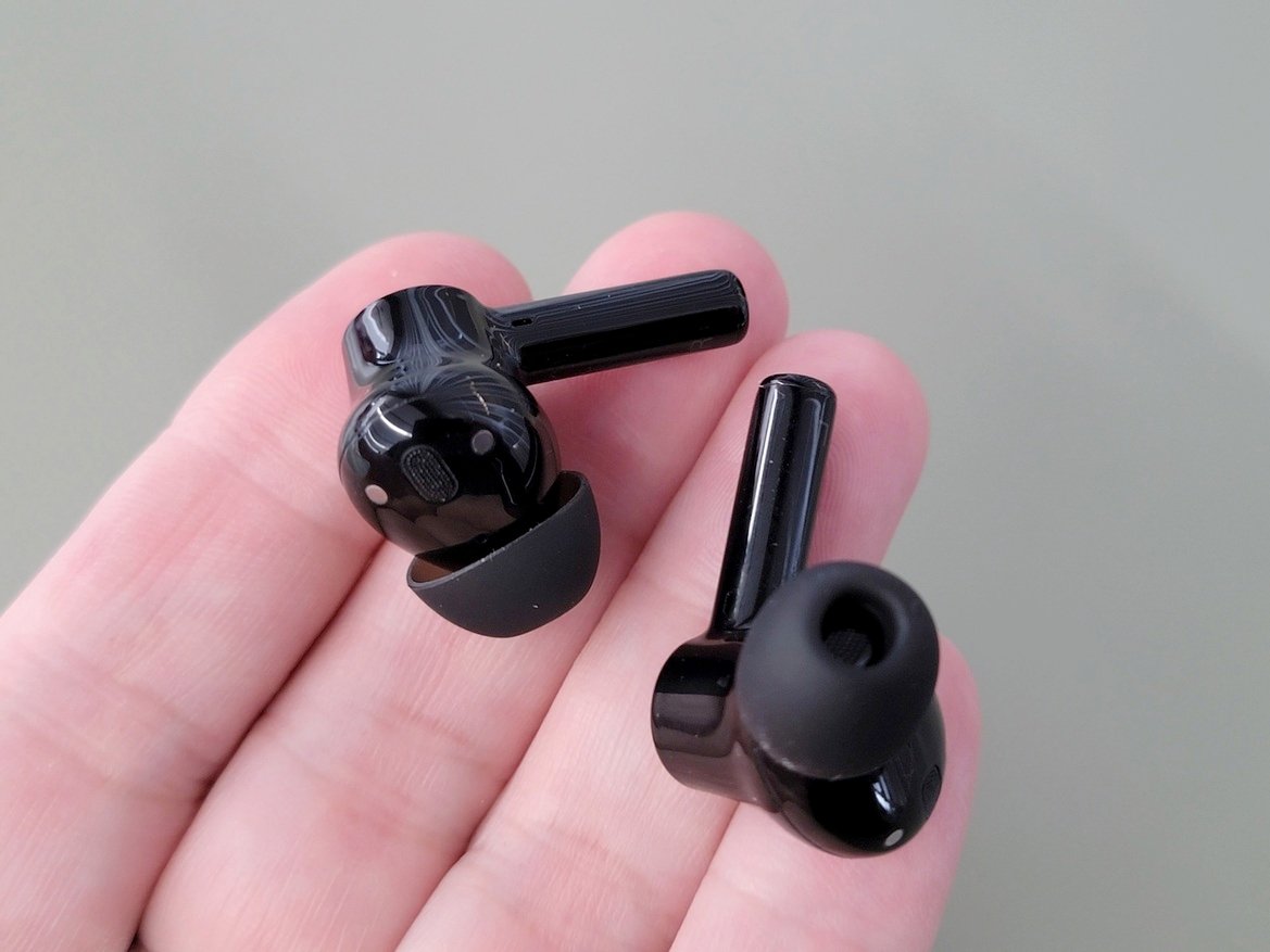 OnePlus Buds Z2 Review: Solid ANC Earbuds For Under $100