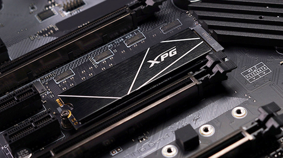 ADATA XPG Gammix S70 Blade SSD Review: Super-Fast NVMe Storage