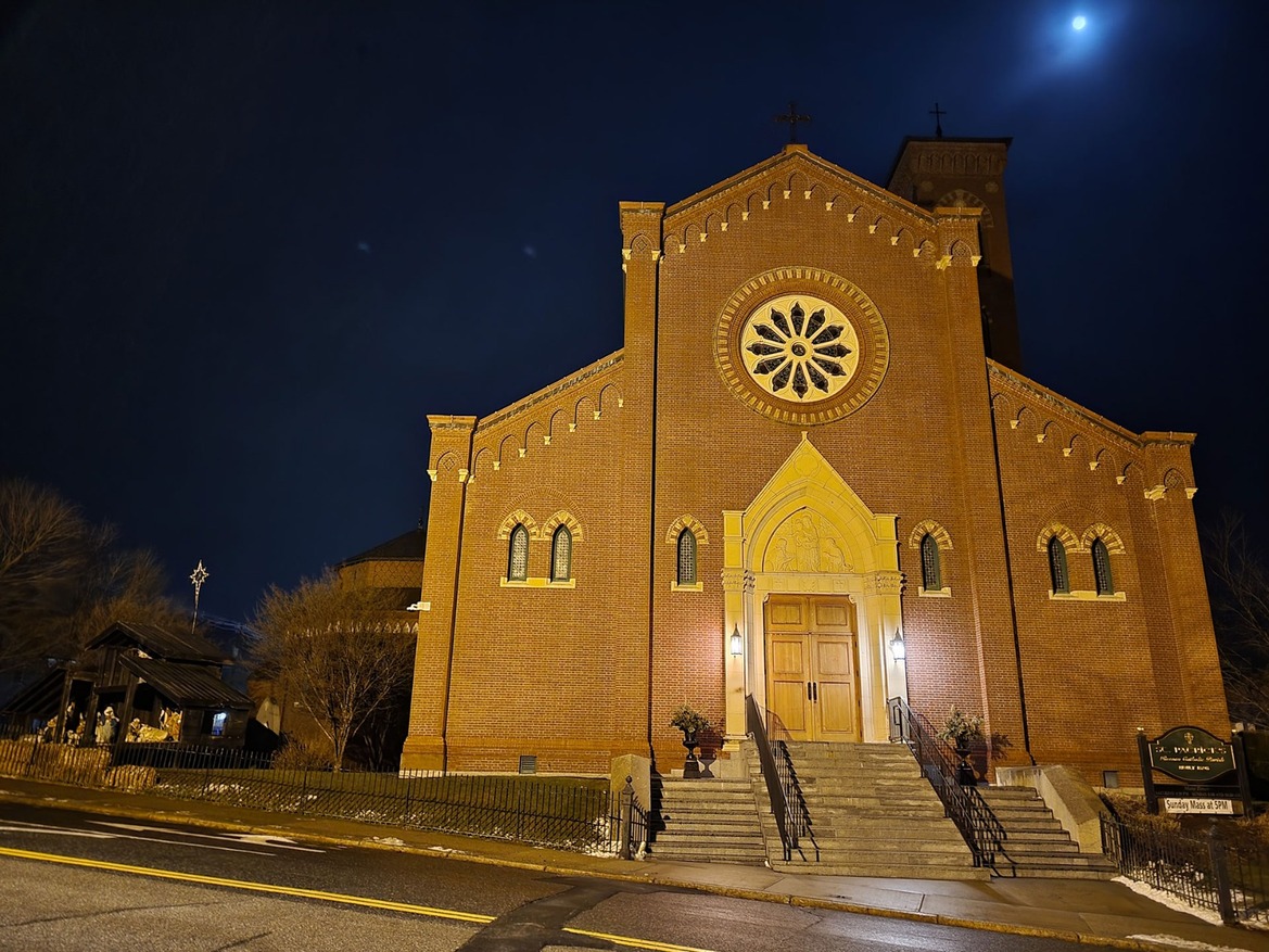 Samsung Galaxy S21 FE Review: Full-Featured Yet Affordable