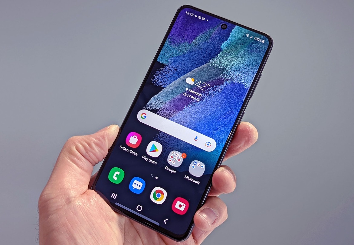 Samsung Galaxy S21 FE Review: Full-Featured Yet Affordable