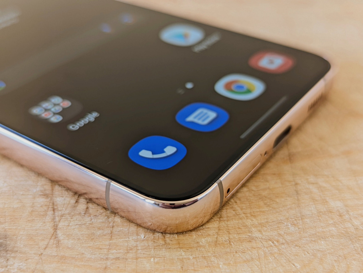 Samsung Galaxy S22 Ultra And S22+ Review: Ultimate Android Flagships