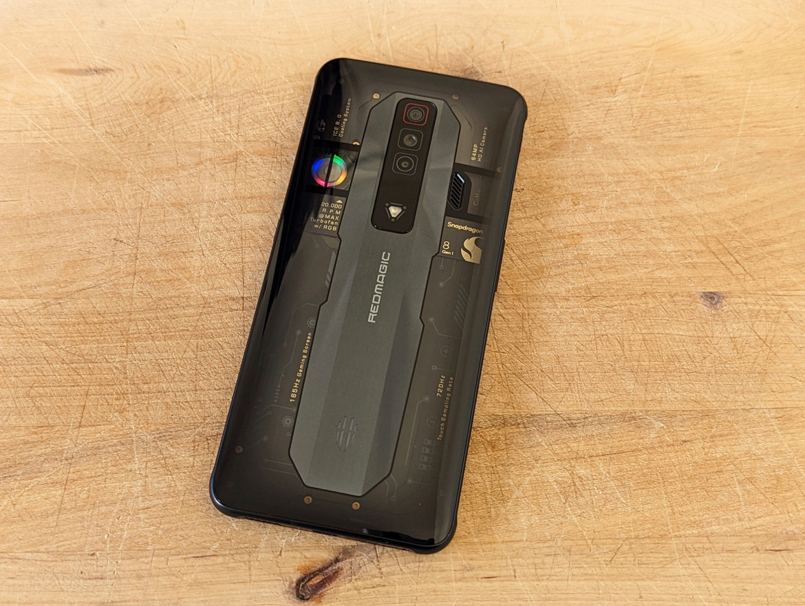 RedMagic 7 Review: A Crazy-Fast, Affordable Snapdragon Gaming Phone