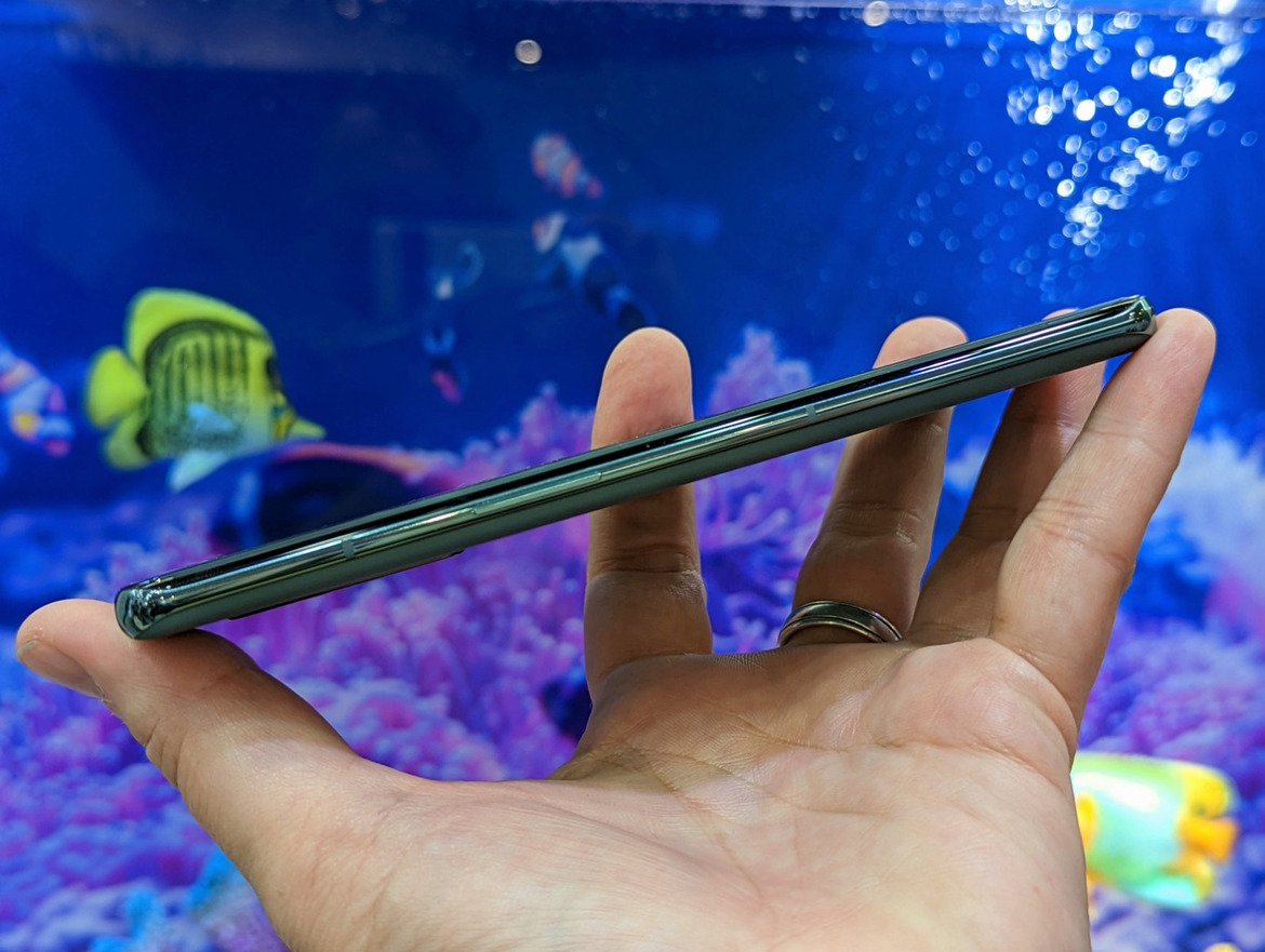 OnePlus 10 Pro Review: A Solid Android Flagship With Innovative Cameras