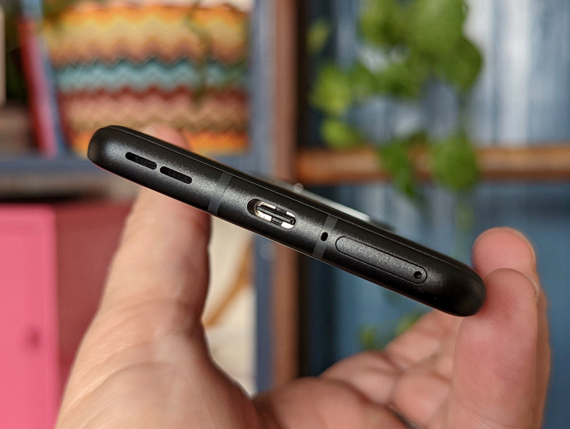 OnePlus 10 Pro Review: A Solid Android Flagship With Innovative Cameras