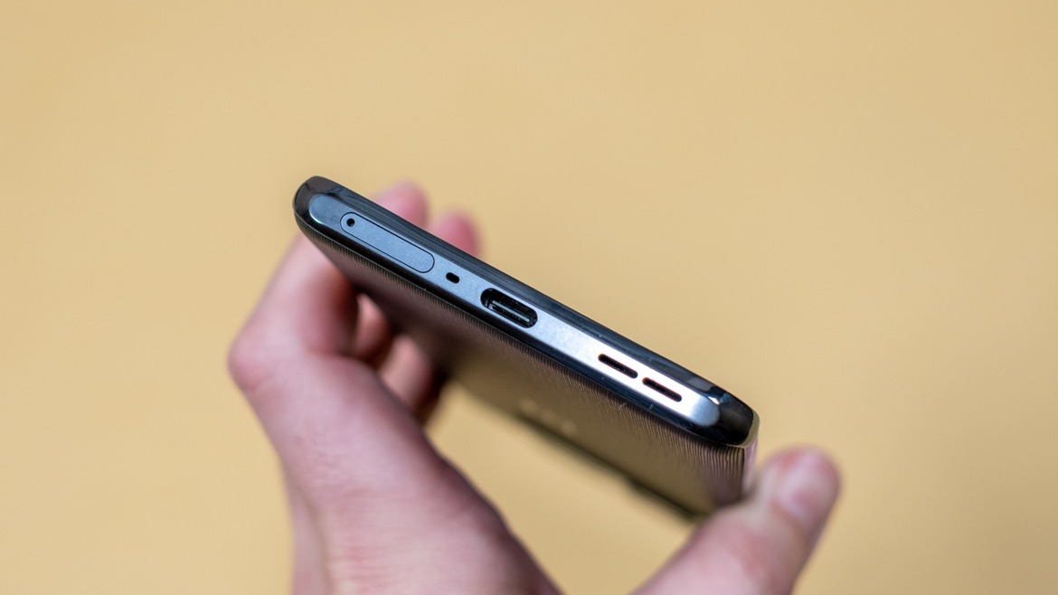 OnePlus 10T Review: Crazy-Fast Phone, Charges Even Faster