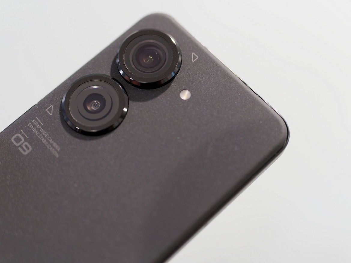 ASUS Zenfone 9 Review: A Small Device With Big Performance