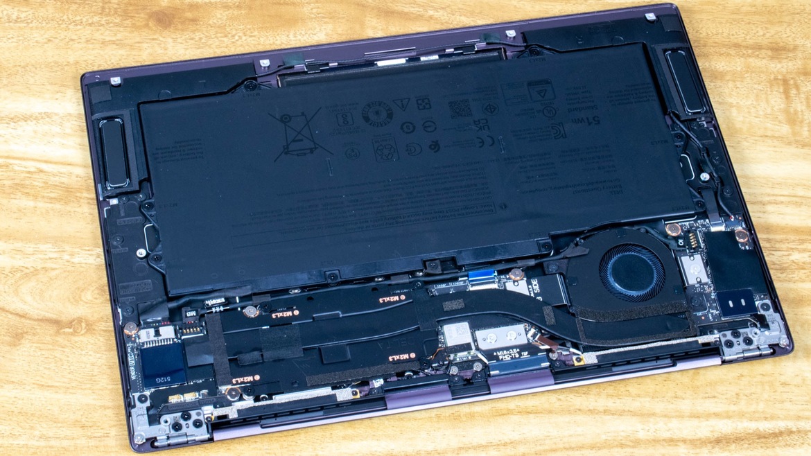 Dell XPS 13 9315 Laptop Review: Ultralight Battery Life Champ
