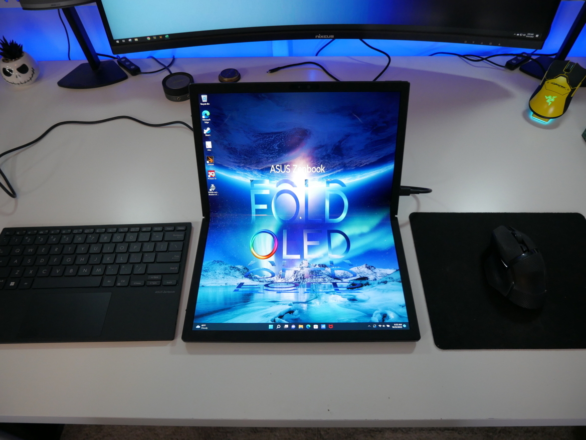 ASUS Zenbook 17 Fold OLED Review: Premium, Feature-Rich Foldable