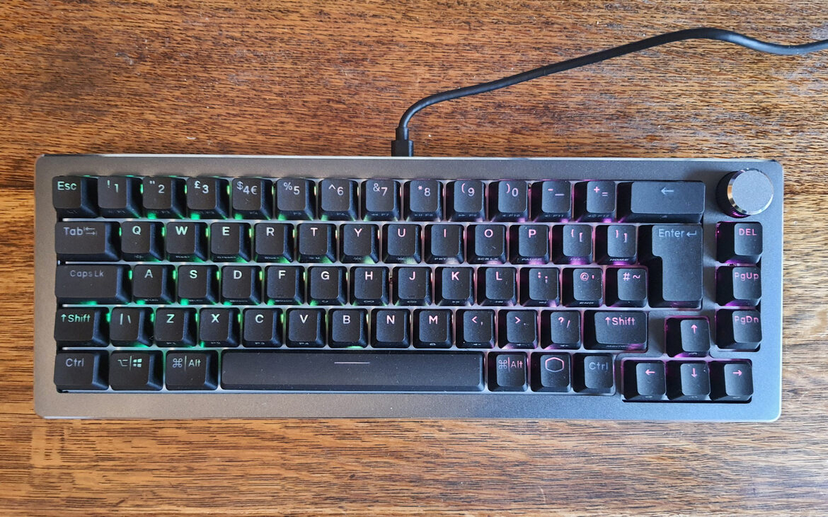 Cooler Master CK720 Review: Compact Hot-Swap Mechanical Keyboard