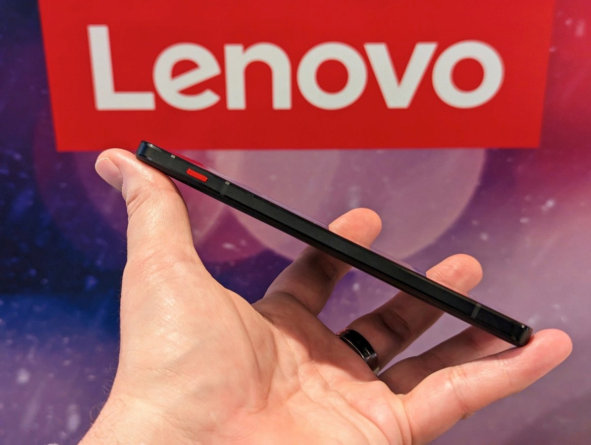 Lenovo ThinkPad DNA Comes To Android: ThinkPhone By Motorola Hands-On First Look