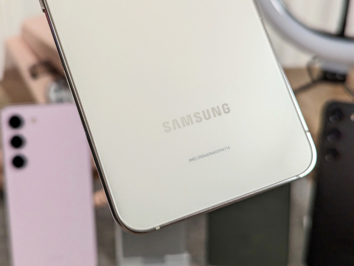 Samsung Galaxy S23 Series Hands-On: Familiar Phones, Custom Snapdragon Superpowers