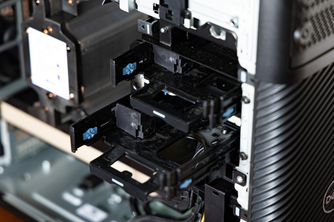 Dell Precision 7865 Workstation Review: Cool & Quiet 64-Core Powerhouse