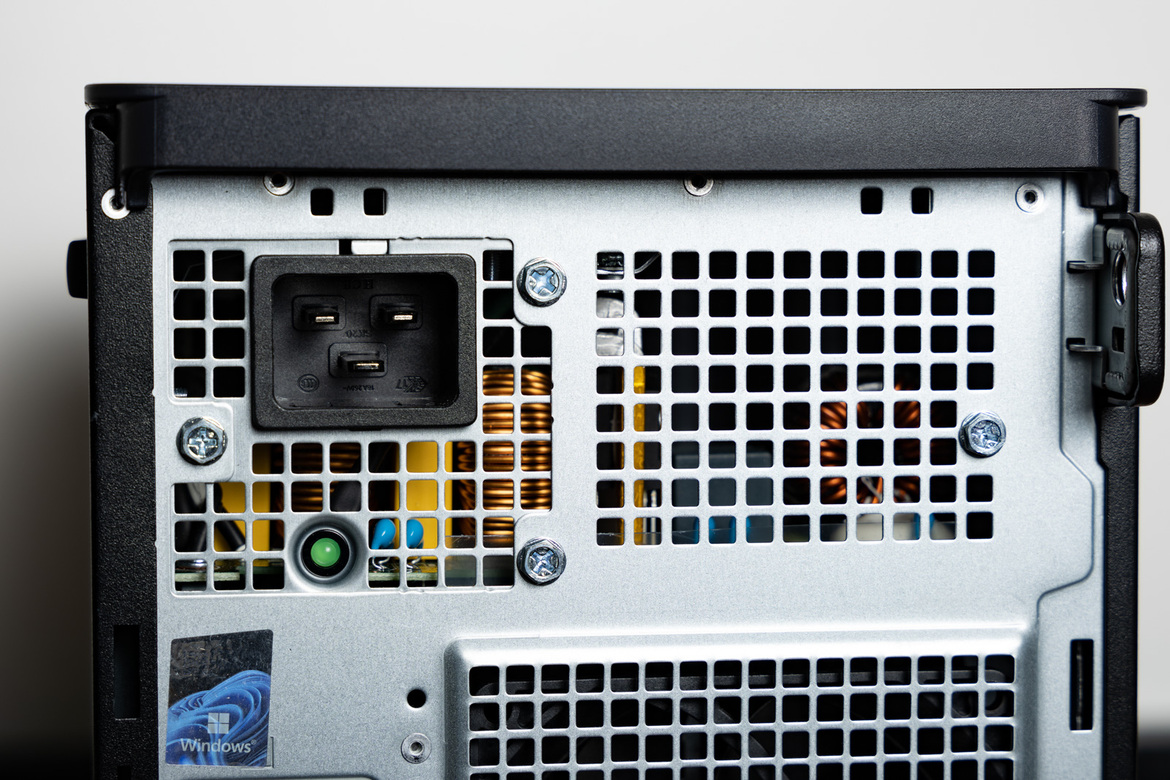 Dell Precision 7865 Workstation Review: Cool & Quiet 64-Core Powerhouse