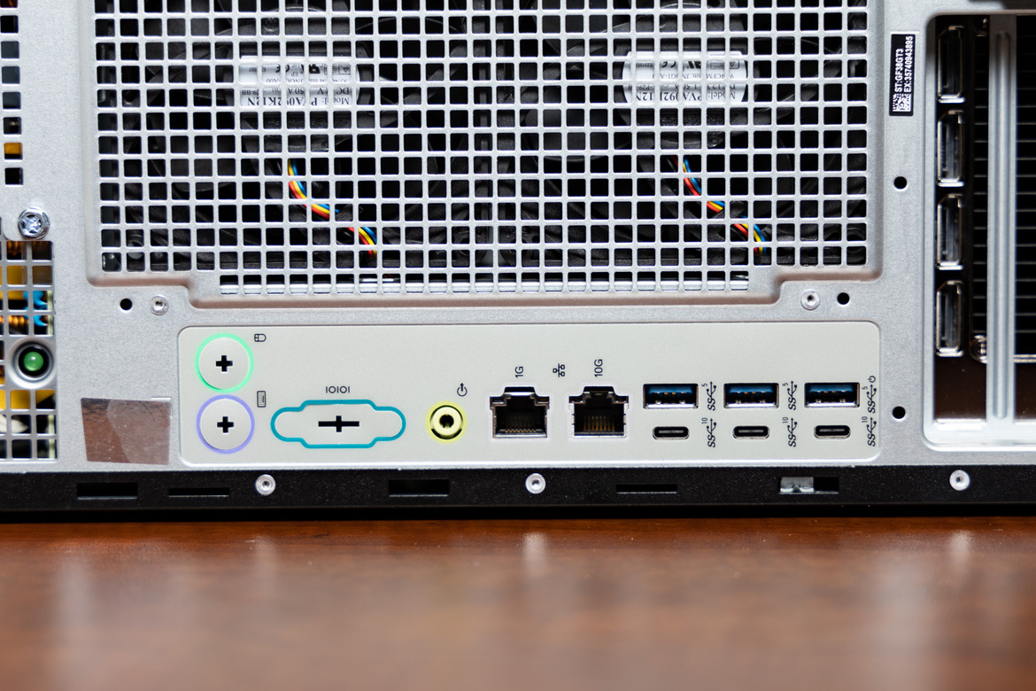 Dell Precision 7865 Workstation Review: Cool & Quiet 64-Core Powerhouse