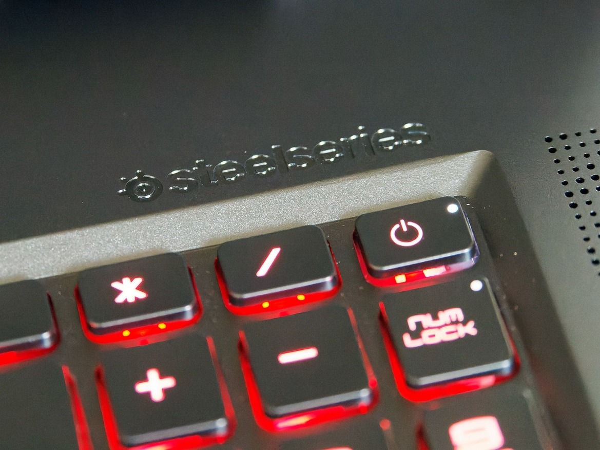 MSI Titan GT77 HX Laptop Review: Killer Gaming And Creator Performance