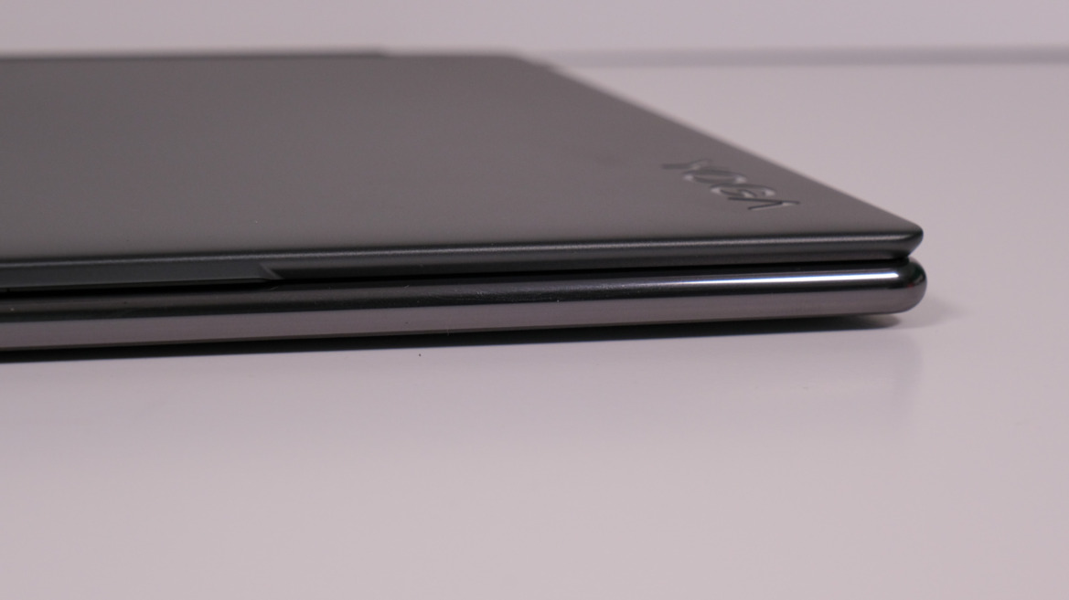 Lenovo Yoga 9i Gen 8 Review: 14-Inch 2-In-1 Laptop Excellence