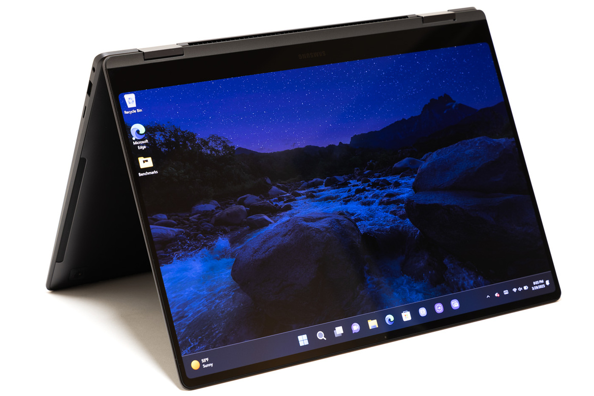 Samsung Galaxy Book3 Pro 360 Review: Great Perf, Superb OLED