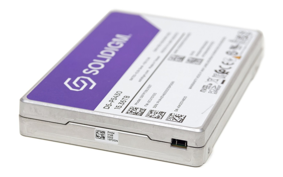 Solidigm SSD D5-P5430 Review: Speedy, Dense Data Center Storage